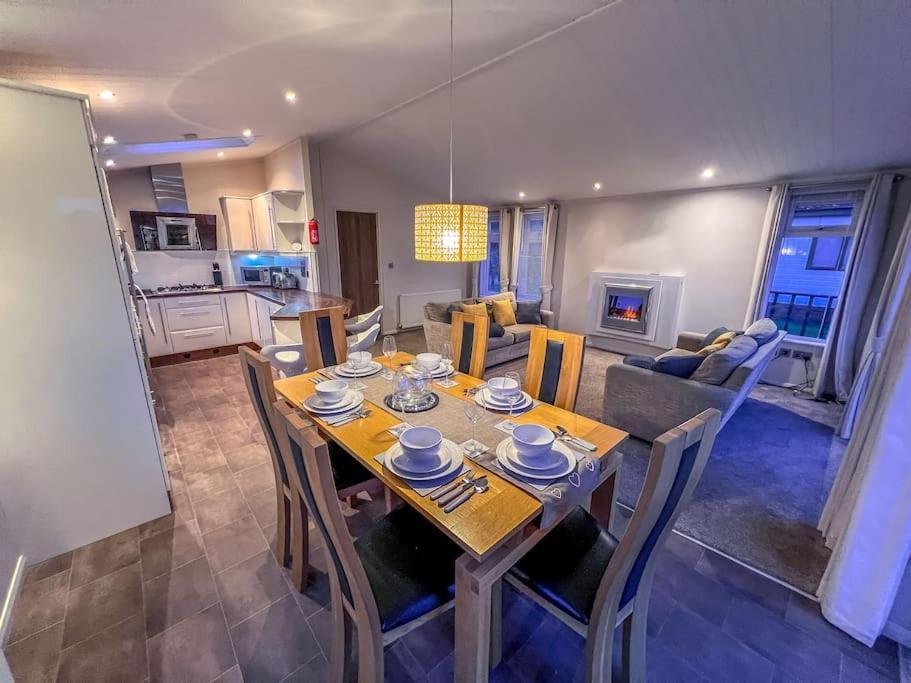 Lakeside View Holiday home